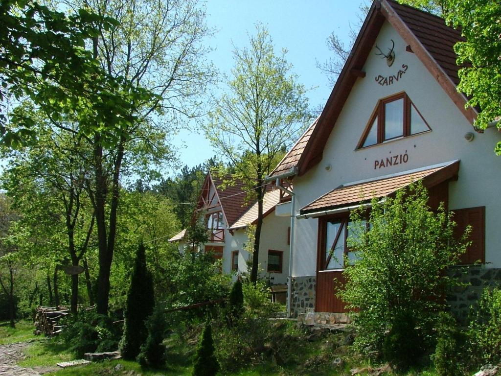 Szarvas Panzio Hotel Erdőbénye Exterior foto